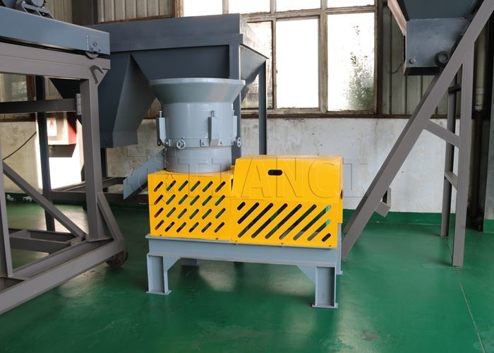 Flat-die granulator meststof productielijn laag energieverbruik cilindrische deeltjes ISO9001 gecertificeerd