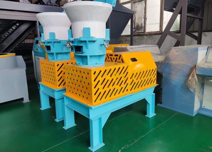 Hoogwaardige platte extrusiepelletmachine voor geoptimaliseerde mestproductie