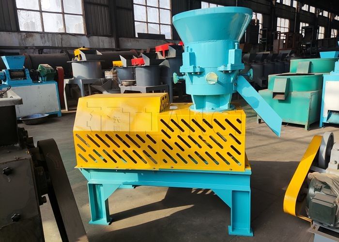 Biomassa Voederpelletmachine voor pluimvee Koeienmest Houtmest Kipenmestpellet Flat Die Extrusion Granulator