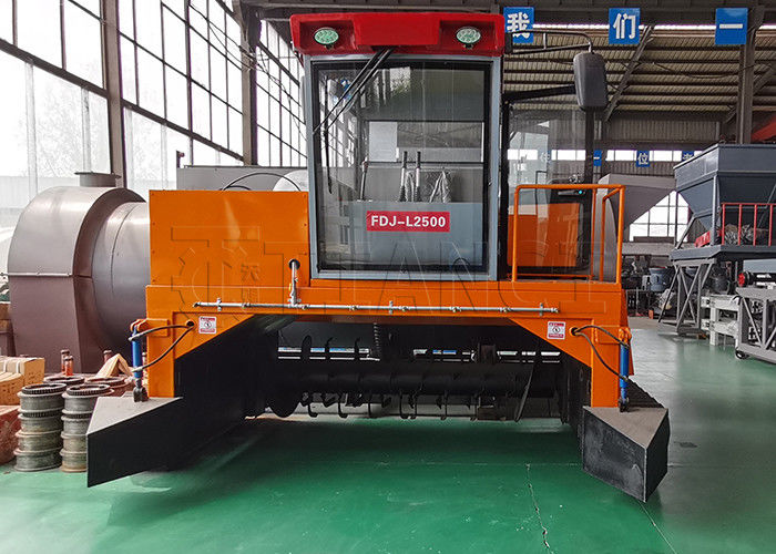 Organische mest fermentatie compostmachine crawler type voor aërobe ontbinding van grondhoop