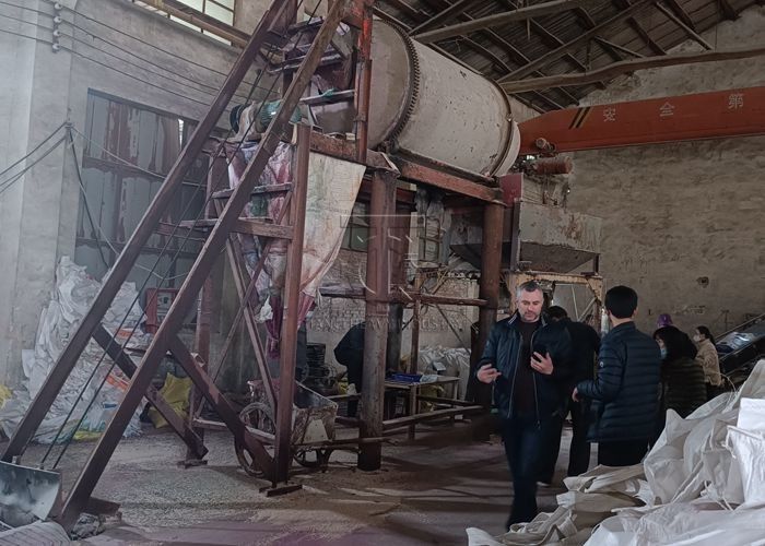 Productielijn voor het mengen van granulaten van zwavelzuurmeststoffen Productielijn voor het mengen van mengmeststoffen
