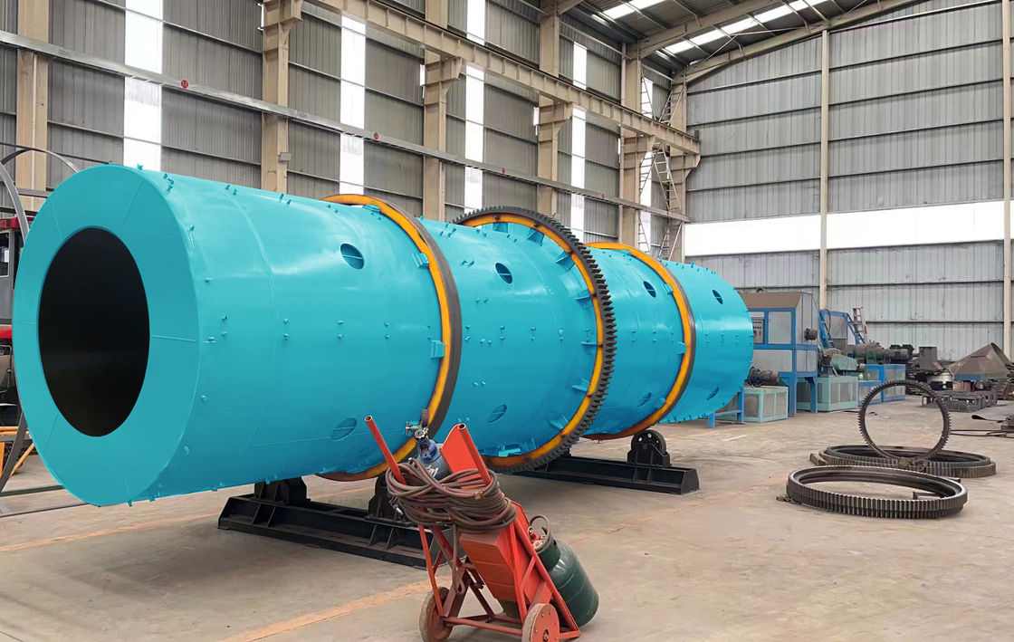 Roterende meststofgranulator voor het maken van pellets van organische verbindingen