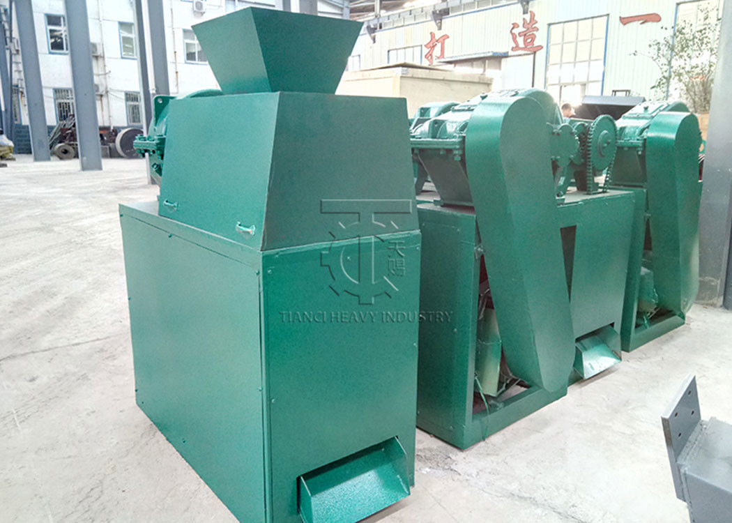 Russische rode MOP Droge rolpers Granulator machine Russische rode MOP Extrusie granulatie productielijn